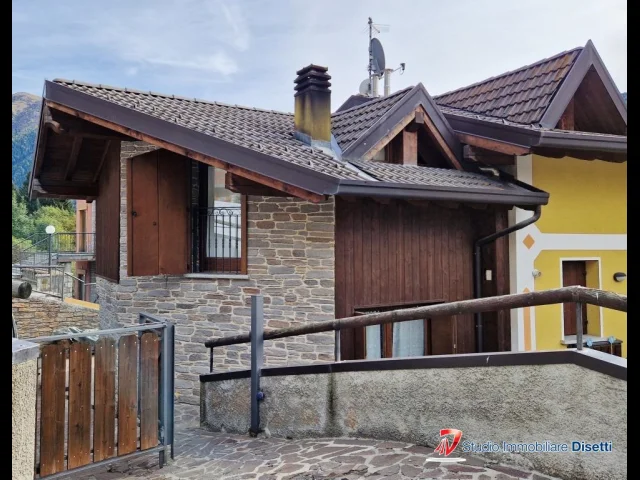 Temù villa dalegno vendesi villetta a schiera