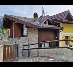 Temù villa dalegno vendesi villetta a schiera