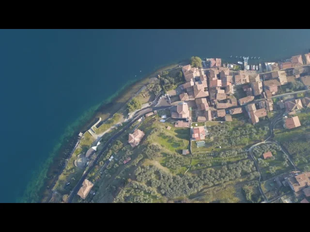 Appartamenti in Vendita - Monte isola località carzano vendesi terreno edificabile