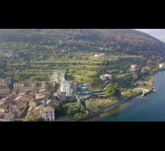 Appartamenti in Vendita - Monte isola località carzano vendesi terreno edificabile