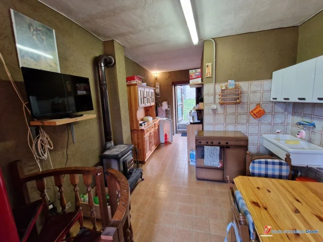 Appartamenti in Vendita - Malonno landò vendesi porzione di casa