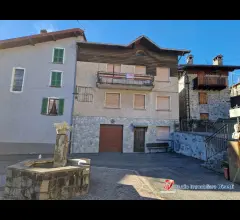 Edolo vico vendesi casa con vista panoramica