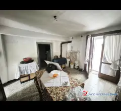 Appartamenti in Vendita - Cerveno centro storico vendesi casa terracielo