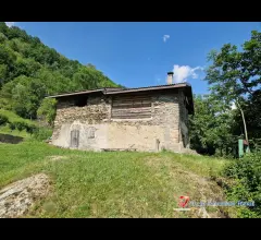 Corteno golgi vendesi baita da ristrutturare