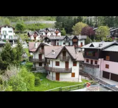 Appartamenti in Vendita - Vione stadolina vendesi appartamento su due livelli con box