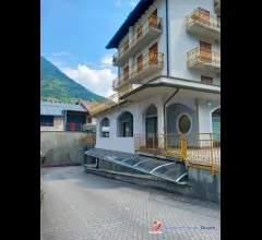 Appartamenti in Vendita - Edolo centro vendesi box