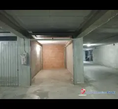 Appartamenti in Vendita - Edolo centro vendesi box