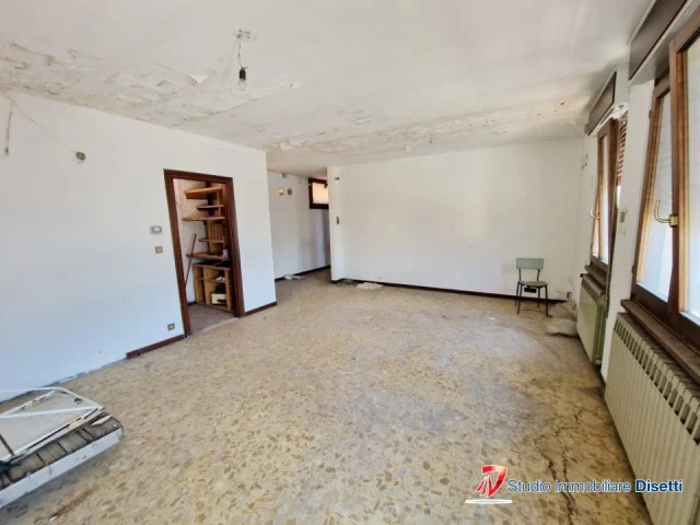 Appartamenti in Vendita - Capo di ponte vendesi appartamento + locale e due box