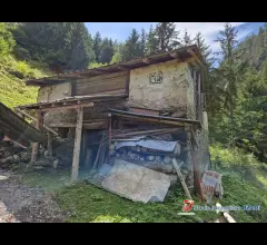 Appartamenti in Vendita - Corteno golgi sant'antonio vendesi due rustici