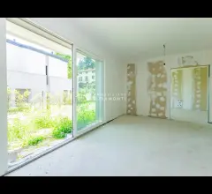 Appartamenti in Vendita - Quadrilocale con giardino