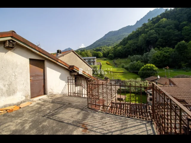 Appartamenti in Vendita - Rustico ad abbadia lariana