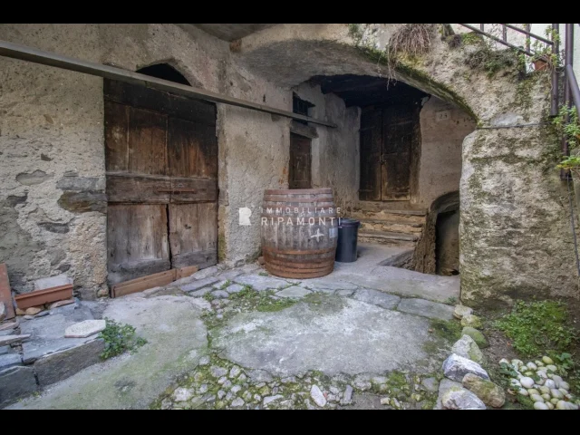 Appartamenti in Vendita - Rustico ad abbadia lariana