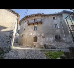Appartamenti in Vendita - Rustico ad abbadia lariana