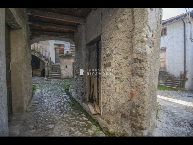 Appartamenti in Vendita - Rustico ad abbadia lariana
