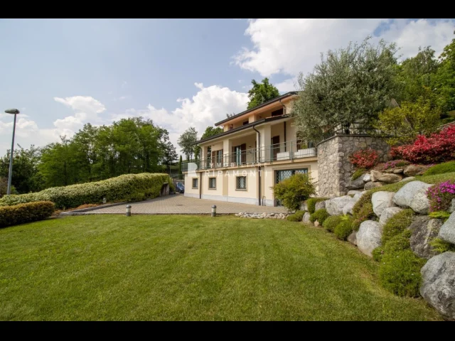 Villa singola con vista panoramica