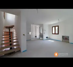 Villa a schiera di testa in vendita a ballabio