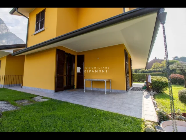Appartamenti in Vendita - Villa bifamilia a vercurago