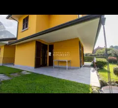 Appartamenti in Vendita - Villa bifamilia a vercurago