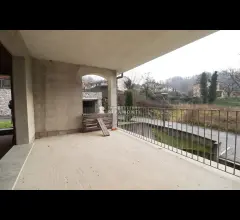 Appartamenti in Vendita - Villa bifamiliare ad oggiono