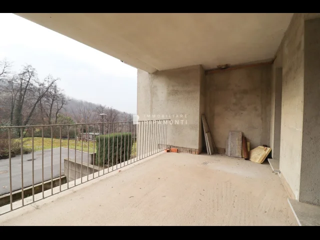 Appartamenti in Vendita - Villa bifamiliare ad oggiono
