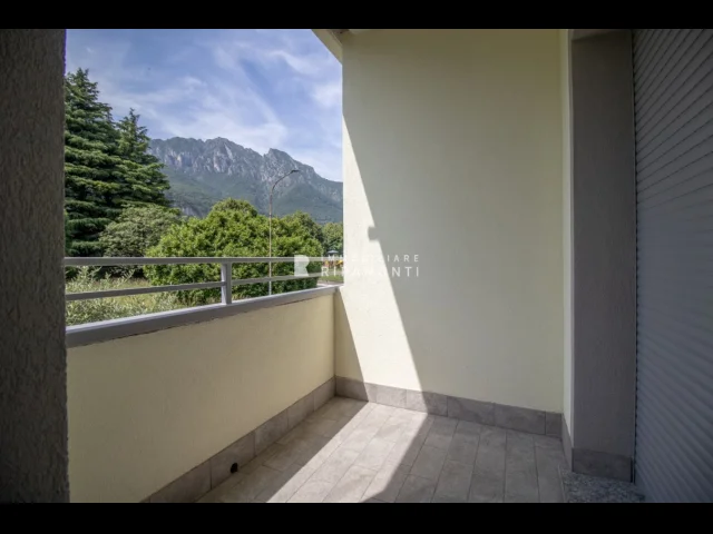 Appartamenti in Vendita - Quadrilocale a valmadrera