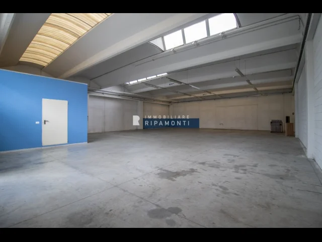 Appartamenti in Vendita - Capannone a calolziocorte