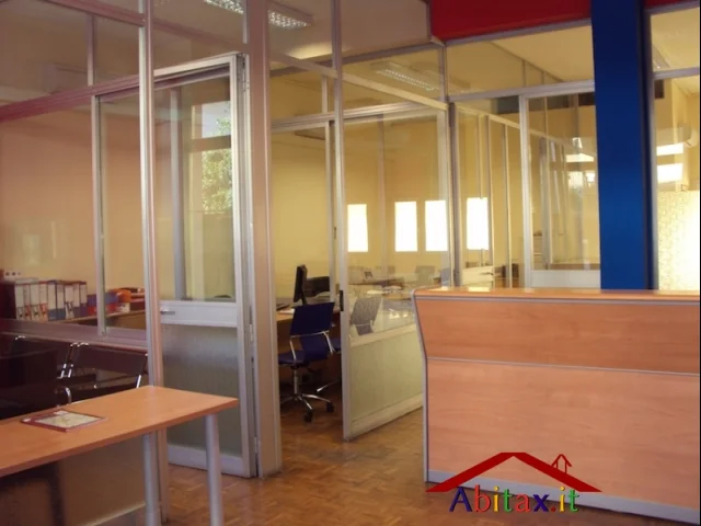 Appartamenti in Vendita - Arezzo negozio - mq 115 -