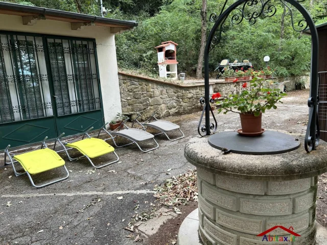Appartamenti in Vendita - Arezzo chalet in villa sargiano