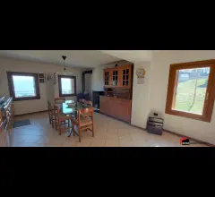 Appartamenti in Vendita - Tonezza del cimone: ampio bicamere panoramico