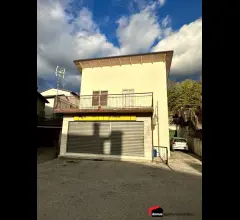 Appartamenti in Vendita - Lugo: abitazione indipendente e negozio