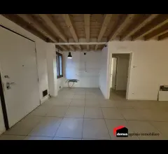 Appartamenti in Vendita - Thiene centro:  appartamento a schiera indipendente