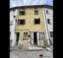 Lugo: abitazione indipendente da ristrutturare