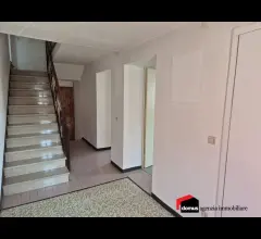 Appartamenti in Vendita - Tonezza del cimone: abitazione indipendente con giardino