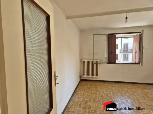 Appartamenti in Vendita - Tonezza del cimone: abitazione indipendente con giardino