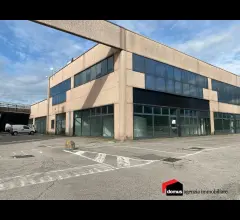 Thiene : affittasi capannone