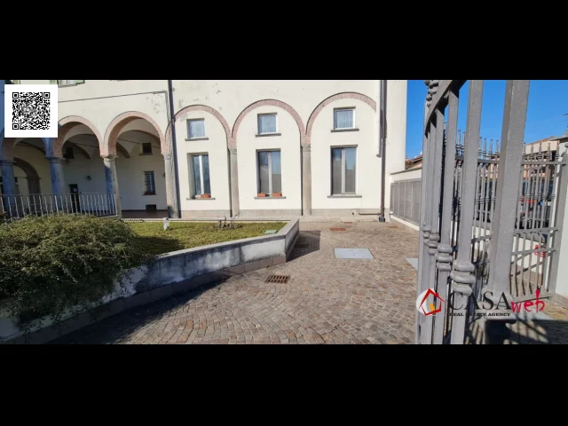 Appartamenti in Vendita - Ufficio/negozio mq 180