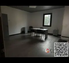 Appartamenti in Vendita - Ufficio 2 locali piu servizio