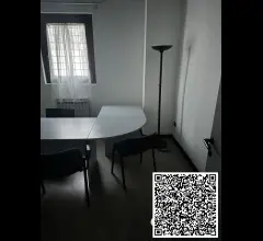 Appartamenti in Vendita - Ufficio 2 locali piu servizio