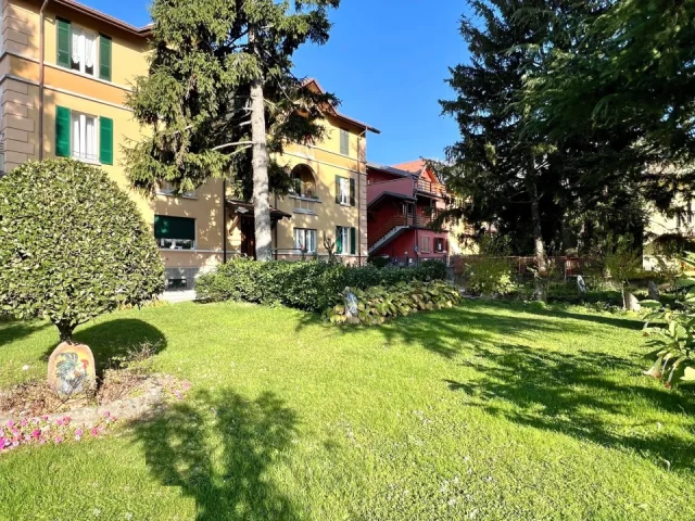 Appartamenti in Vendita - Quadrilocale con cucina abitabile, balcone, box e cantina