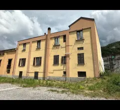 Appartamenti in Vendita - Appartamento trilocale con possibilità box doppio