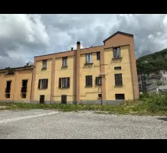 Appartamenti in Vendita - Appartamento trilocale con possibilità box doppio