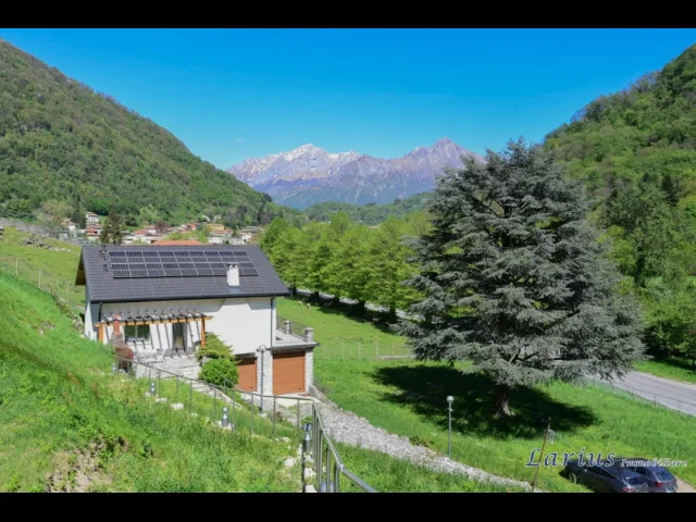 Villa con dependance, giardino privato, piscina e box