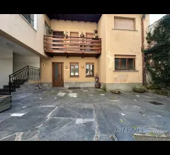 Appartamenti in Vendita - Caratteristico bilocale in corte