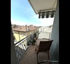 Appartamenti in Vendita - Albavilla, 4 locali, terrazzo, ascensore, box e posto auto