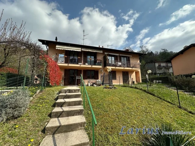 Appartamenti in Vendita - Trilocale con giardino, cantina e posto auto coperto