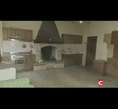 Appartamenti in Vendita - Cascina adiacente al paese