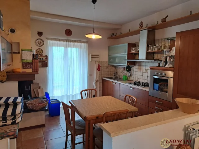 Appartamenti in Vendita - A325  indipendente con giardino