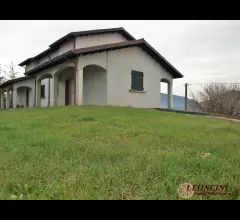 Appartamenti in Vendita - A368 bifamiliare con giardino