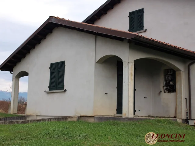 Appartamenti in Vendita - A368 bifamiliare con giardino