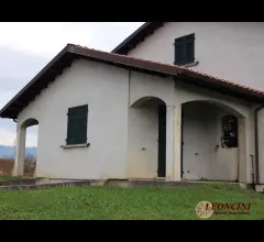 Appartamenti in Vendita - A368 bifamiliare con giardino